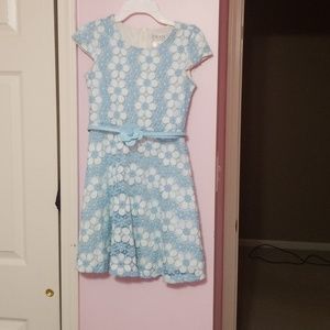 Girls dress